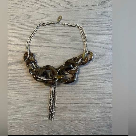 Adia Kibur Resin Link and Chain Necklace - Picture 5 of 10